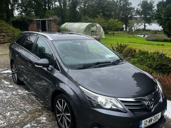 Toyota Avensis Estate, Diesel, 2012, Grey