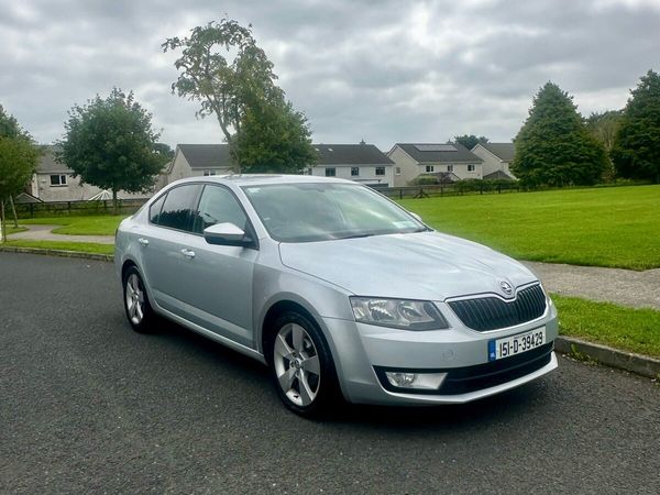 Skoda Octavia Saloon, Diesel, 2015, Silver