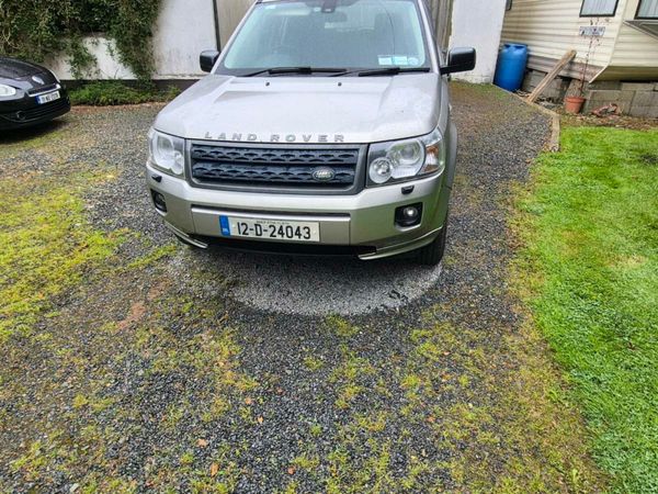 Land Rover Freelander SUV, Diesel, 2012, Gold