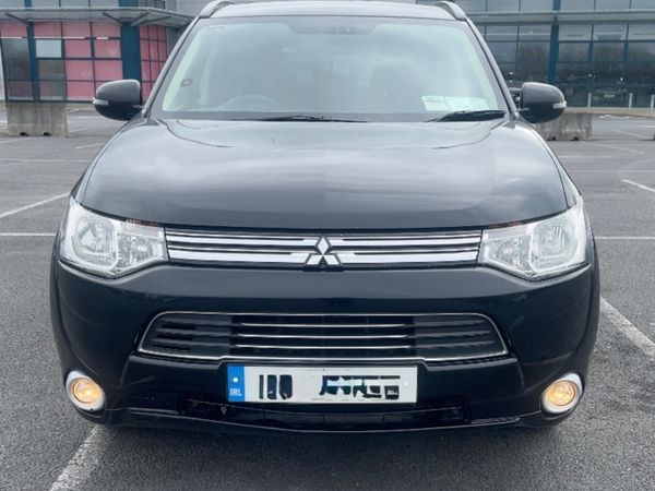 Mitsubishi Outlander SUV, Petrol Plug-in Hybrid, 2015, Black