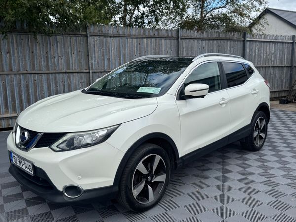 Nissan Qashqai Hatchback, Diesel, 2015, White