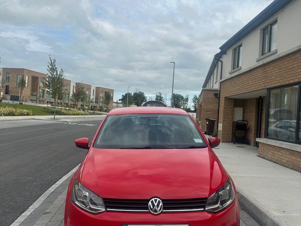 Volkswagen Polo Hatchback, Petrol, 2016, Red