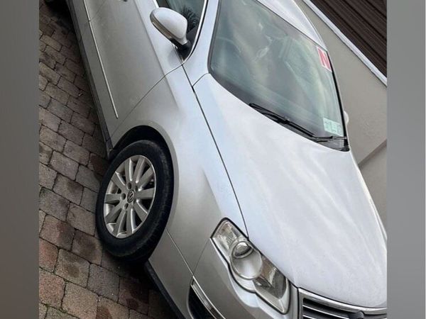 Volkswagen Passat Saloon, Diesel, 2007, Silver