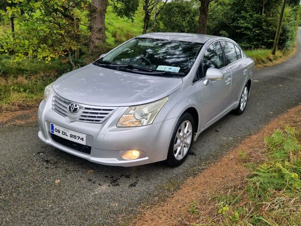 Toyota Avensis Saloon, Diesel, 2009, Silver