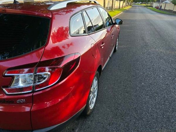 Renault Megane Estate, Diesel, 2010, Red