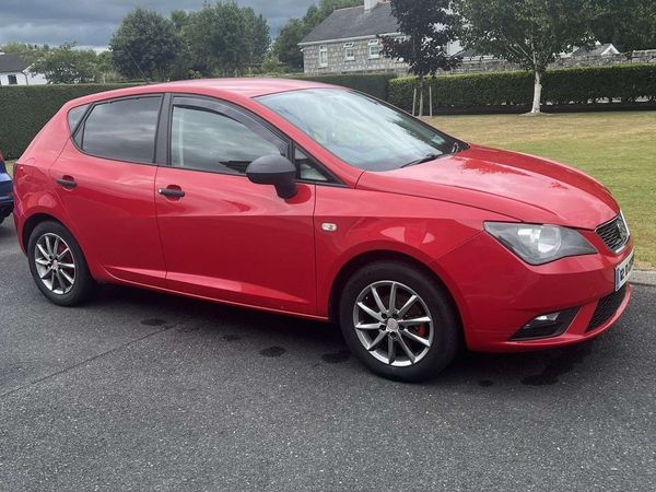 SEAT Ibiza MPV, Petrol, 2012, Red
