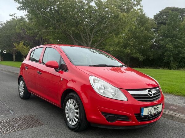 Opel Corsa Hatchback, Petrol, 2011, Red