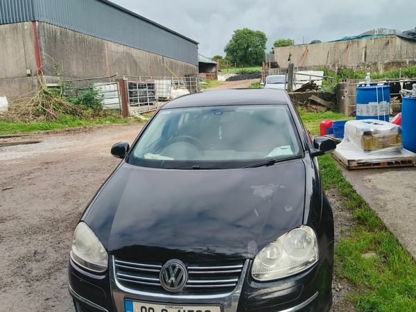 Volkswagen Jetta Saloon, Diesel, 2009, Black