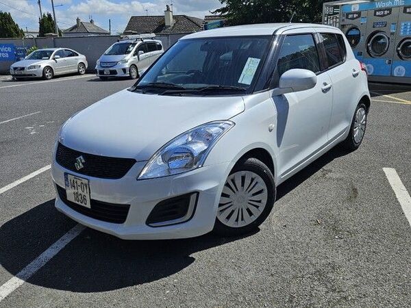 Suzuki Swift Hatchback, Petrol, 2014, White