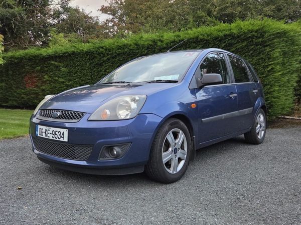 Ford Fiesta Hatchback, Petrol, 2006, Blue