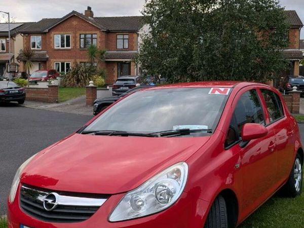 Opel Corsa Hatchback, Petrol, 2011, Red