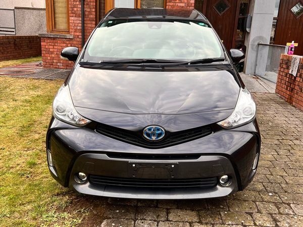 Toyota Prius MPV, Petrol Hybrid, 2019, Black