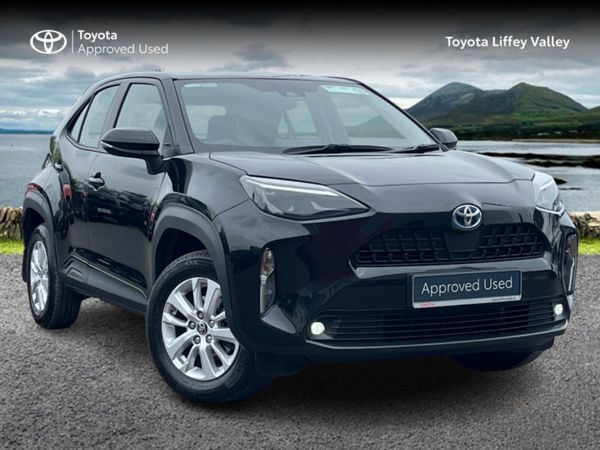 Toyota Yaris Cross Hatchback, Petrol Hybrid, 2023, Black