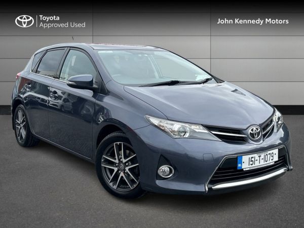 Toyota Auris Hatchback, Diesel, 2015, Blue