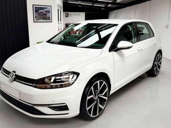 Volkswagen Golf Hatchback, Diesel, 2017, White