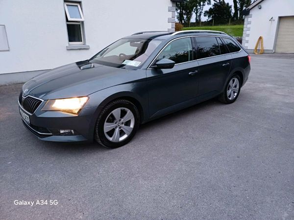Skoda Superb Estate, Diesel, 2016, Grey