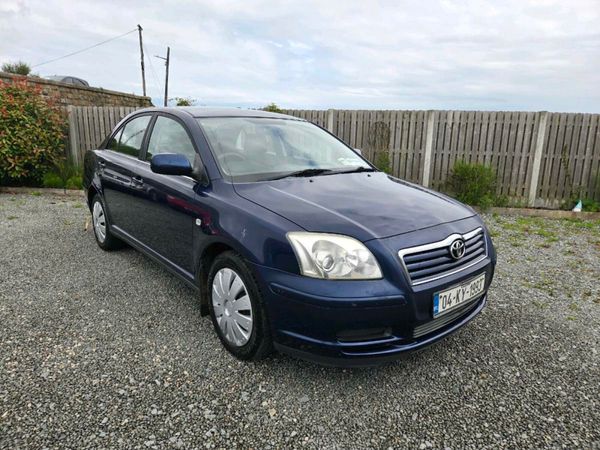 Toyota Avensis Saloon, Petrol, 2004, Silver