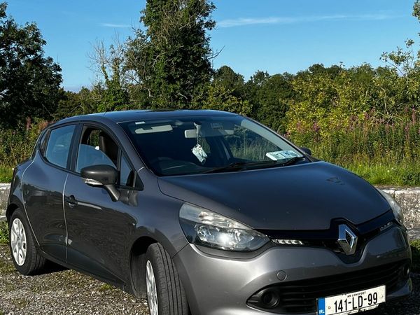 Renault Clio Hatchback, Diesel, 2014, Grey