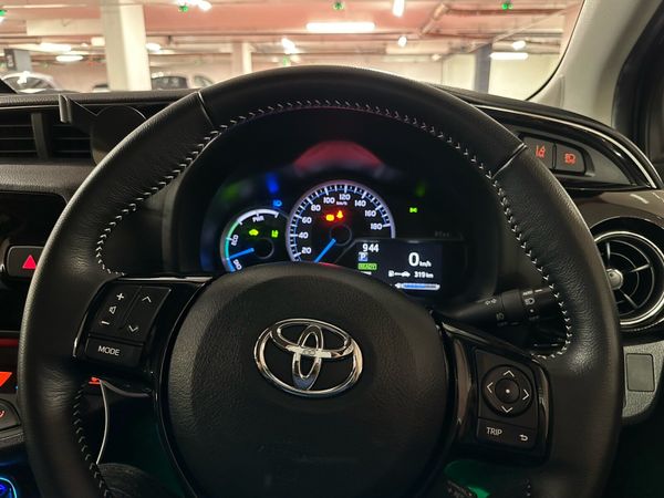 Toyota Vitz Hatchback, Petrol Hybrid, 2017, Black