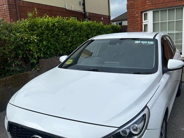 Hyundai i30 Hatchback, Diesel, 2017, White