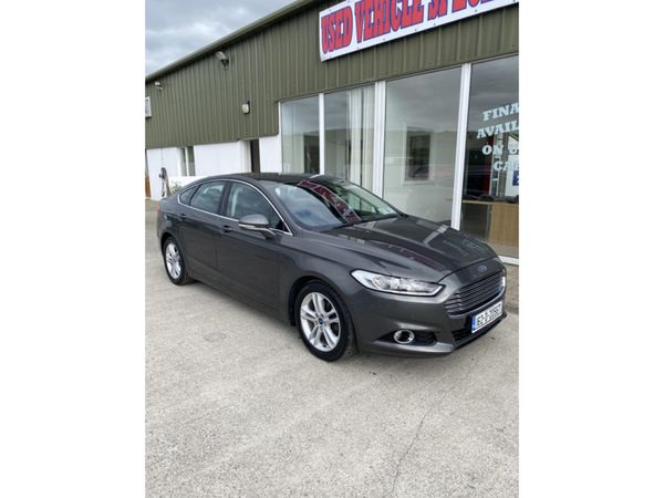 Ford Mondeo Hatchback, Diesel, 2016, Grey