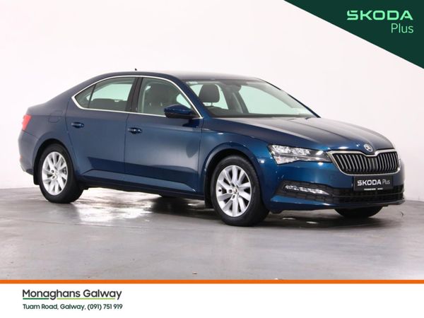 Skoda Superb Hatchback, Diesel, 2021, Blue