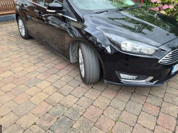 Ford Focus Hatchback, Petrol, 2017, Black