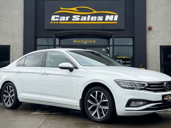 Volkswagen Passat Saloon, Diesel, 2020, White