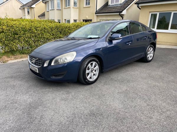 Volvo S60 Saloon, Diesel, 2013, Blue
