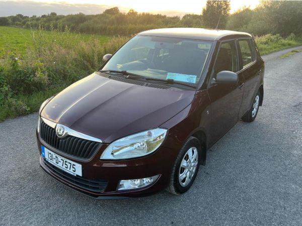 Skoda Fabia Hatchback, Petrol, 2013, Red