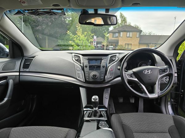 Hyundai i40 Saloon, Diesel, 2012, Grey