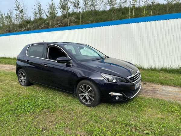 Peugeot 308 Hatchback, Petrol, 2015, Blue