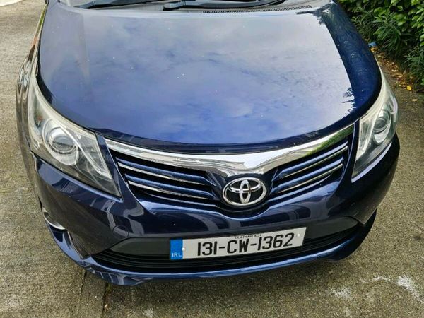 Toyota Avensis Saloon, Diesel, 2013, Blue