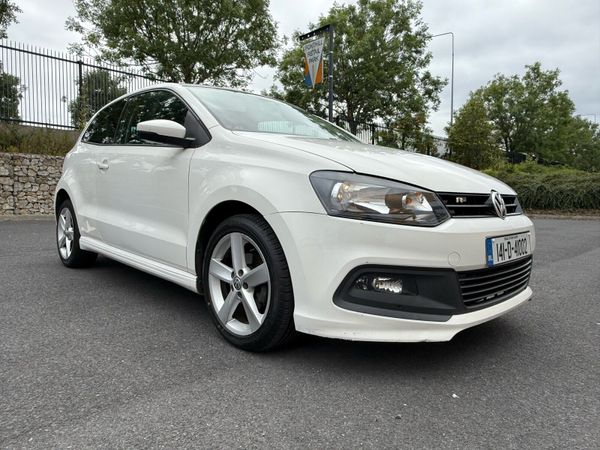 Volkswagen Polo Hatchback, Petrol, 2014, White