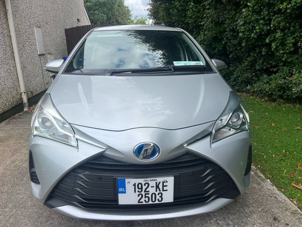 Toyota Vitz Hatchback, Hybrid, 2019, Silver