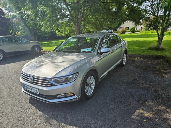Volkswagen Passat Saloon, Diesel, 2016, Silver