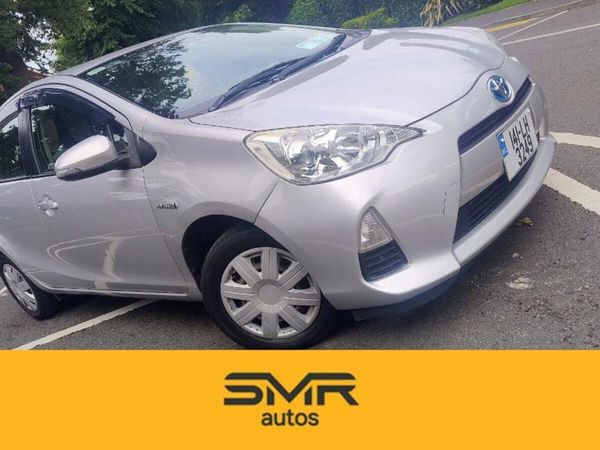 Toyota Aqua Hatchback, Petrol Hybrid, 2014, Silver