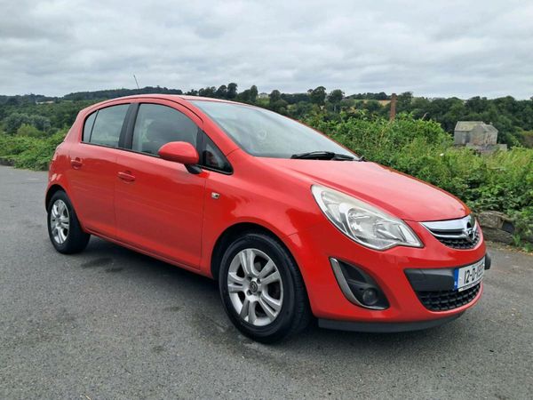 Opel Corsa Hatchback, Petrol, 2012, Red
