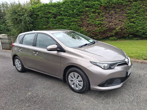 Toyota Auris MPV, Petrol, 2016, Bronze