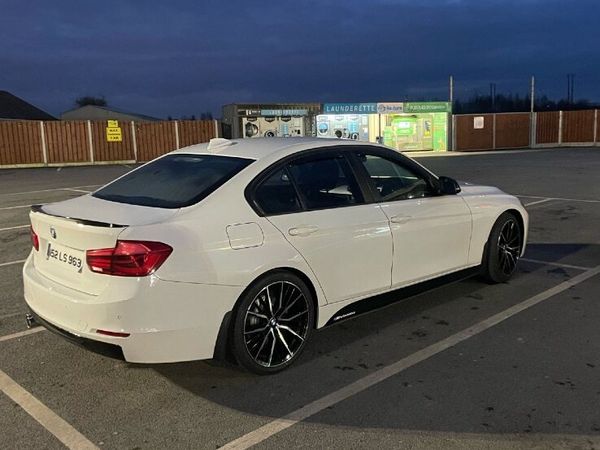 BMW 3-Series Saloon, Diesel, 2015, White