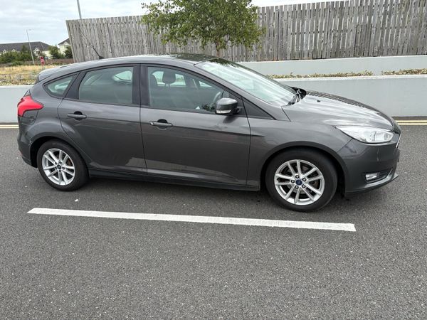 Ford Focus Hatchback, Diesel, 2016, Grey