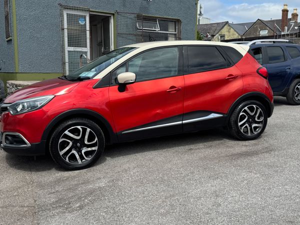 Renault Captur Hatchback, Diesel, 2015, Red