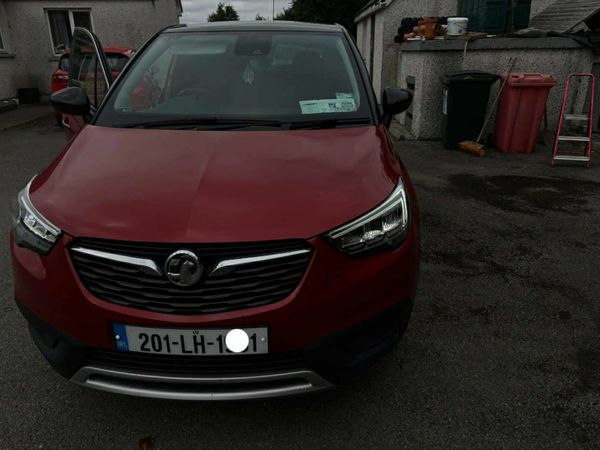 Vauxhall Crossland X Hatchback, Diesel, 2020, Red