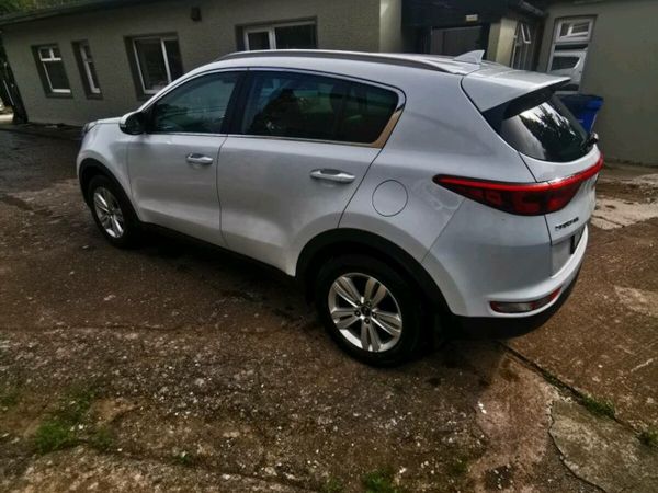 Kia Sportage SUV, Diesel, 2017, White