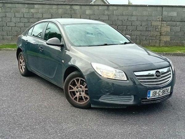 Vauxhall Insignia Hatchback, Petrol, 2013, Grey