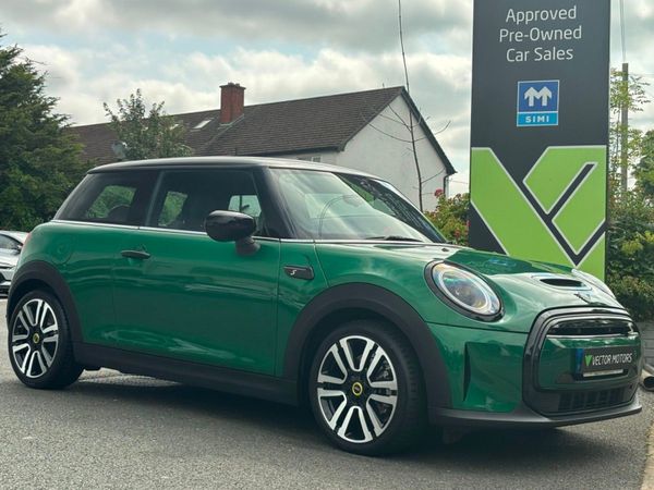 Mini Cooper Hatchback, Electric, 2021, Green