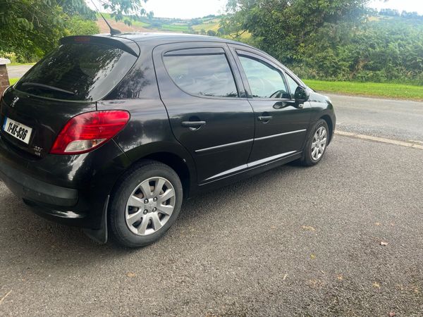 Peugeot 207 Hatchback, Diesel, 2011, Black