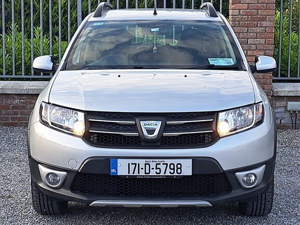 Dacia Sandero Stepway Hatchback, Diesel, 2017, Silver