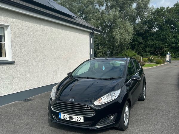 Ford Fiesta Hatchback, Petrol, 2016, Black