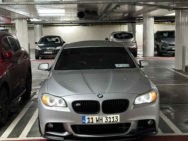 BMW 5-Series Saloon, Diesel, 2011, Silver